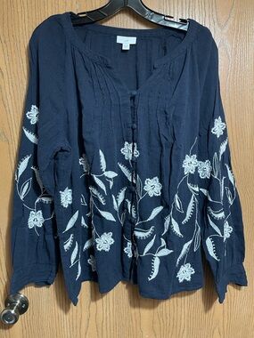 J. Jill Navy Peasant Blouse with White Floral Embroidery